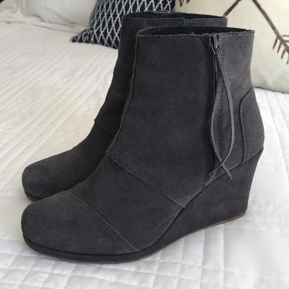 🍂Toms Wedge Booties🍁